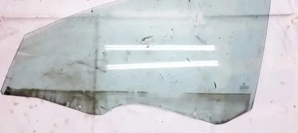 Citroen C5 Front door window glass four-door