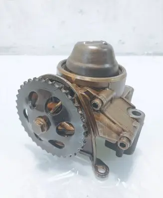 Volkswagen Polo Oil pump 03D115105