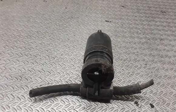 Chrysler Grand Voyager V Windscreen/windshield washer pump 