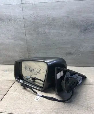 Mercedes-Benz E W212 Front door electric wing mirror A2128100916 9040