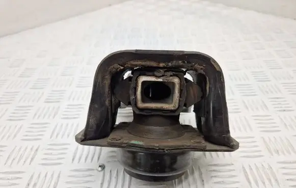 Citroen DS4 Engine mount bracket 9682026780 9636270080 9636583980
