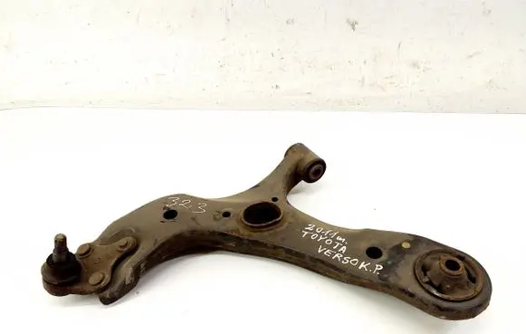 Toyota Verso Front lower control arm/wishbone