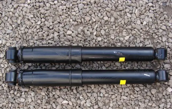 Renault Master III Rear shock absorber/damper 562101046R