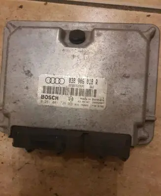 Audi A4 S4 B5 8D Engine control unit/module 038906018R 28SA3407 17700732