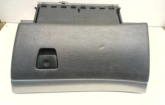 Volvo XC90 Glove box 3409431 1264