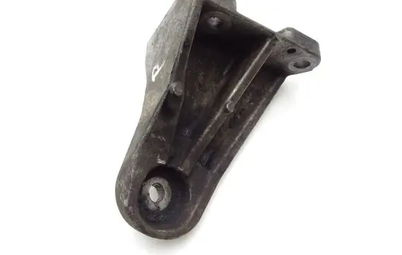 Jaguar XF X250 Engine mounting bracket 5R836037BB