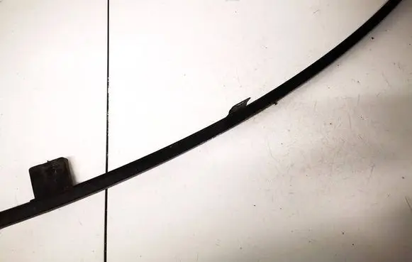 Volkswagen Golf Plus Rear door glass trim molding 5M0839408