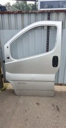 Renault Trafic II (X83) Front door