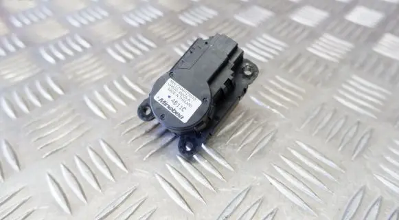 Mitsubishi Outlander A/C air flow flap actuator/motor CSA512T010