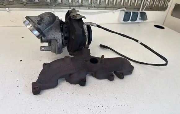 Volkswagen Caddy Turbo GTC1244VZ 03L253016T 7755171