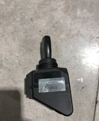 Mercedes-Benz C W203 Ignition lock 2105450208