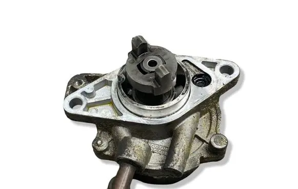 Opel Corsa D Vacuum pump Z13DTJ