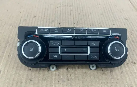 Volkswagen Tiguan Climate control unit 5K0907044ES 5HB00974661 SW1112