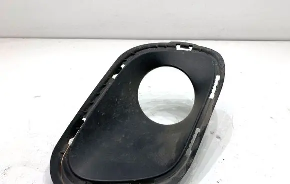 Jeep Cherokee Front bumper lower grill 