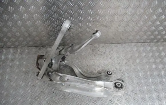 Audi RS6 C7 Front wheel hub spindle knuckle 
