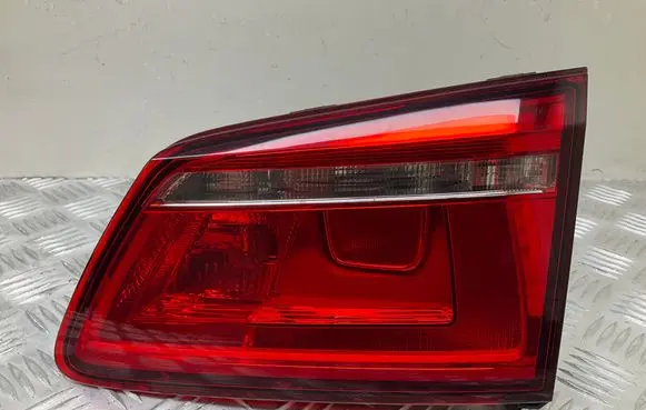 Volkswagen Golf Sportsvan Tailgate rear/tail lights 510945094L
