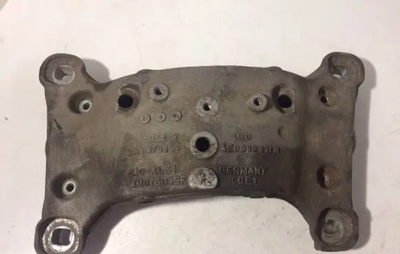 Audi A8 S8 D3 4E Gearbox mounting bracket 4E0399231N