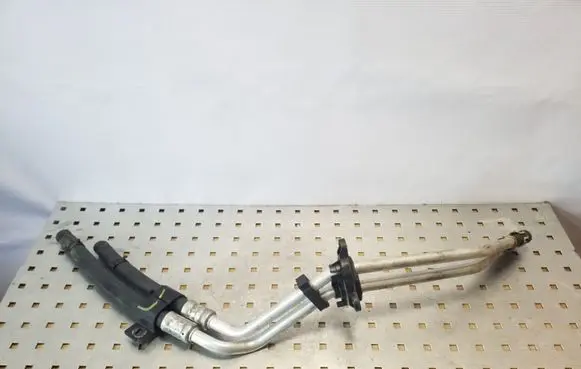Chrysler Grand Voyager V Engine coolant pipe/hose