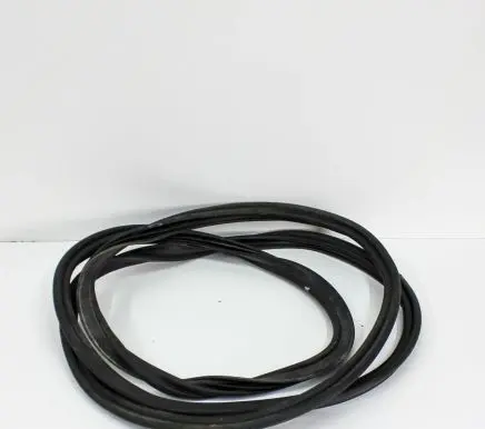Audi Q3 8U Trunk rubber seal (body) 