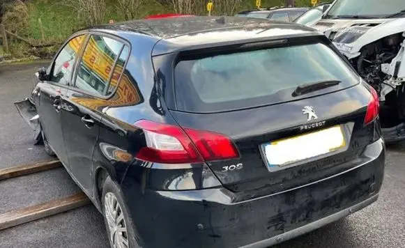 Peugeot 308 Truck tailgate 