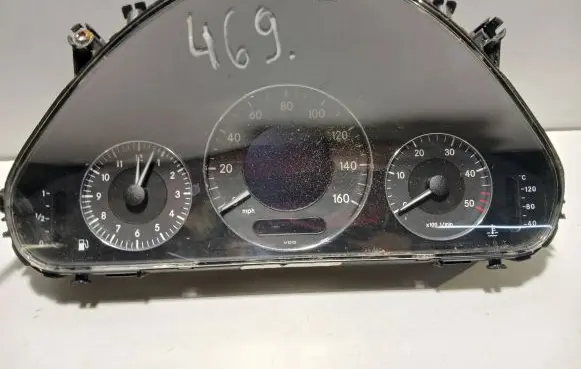 Mercedes-Benz E W211 Speedometer (instrument cluster) 1100800047044