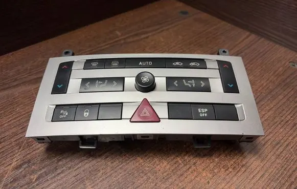 Peugeot 407 Climate control unit 96573322 VP4PUH18C612