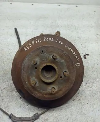Toyota Avensis T250 Rear wheel hub