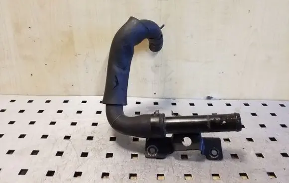 KIA Sorento Engine coolant pipe/hose