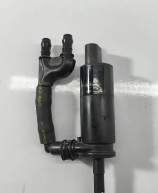 Mercedes-Benz E W212 Headlight washer pump 2108691221 3010