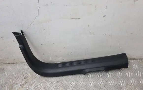 Volvo XC40 Front sill trim cover 31469225