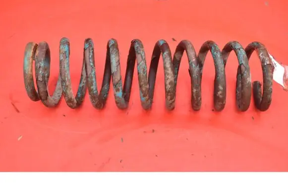 Suzuki Grand Vitara I Rear coil spring