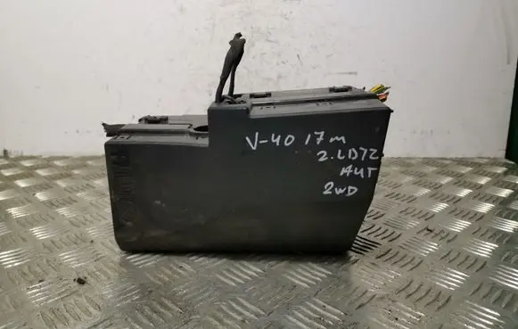 Volvo V40 Cross country Fuse box set 