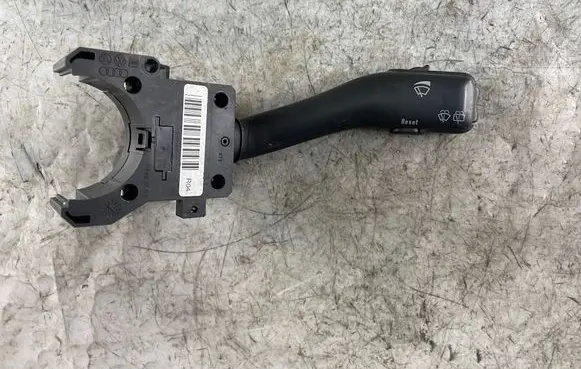 Volkswagen PASSAT B5.5 Wiper control stalk 4b0953503h