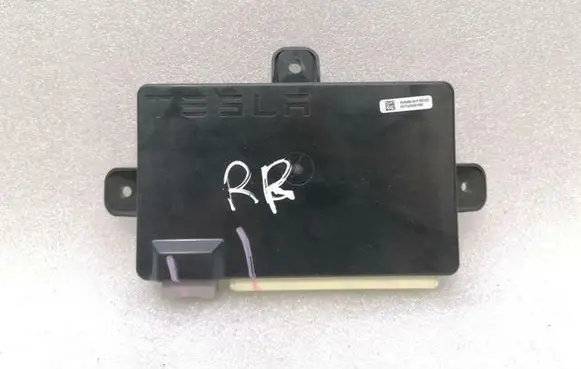 Tesla Model X Door control unit/module 104549000F