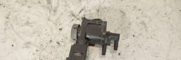 Audi Q5 SQ5 Turbo solenoid valve 1K0906283A