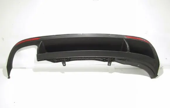 Front bumper lip