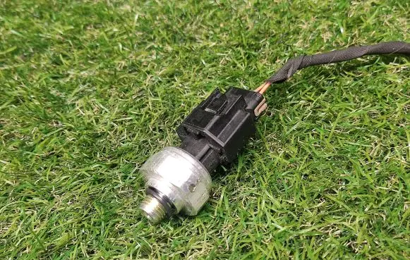 KIA Soul Air conditioning (A/C) pressure sensor 42CP812