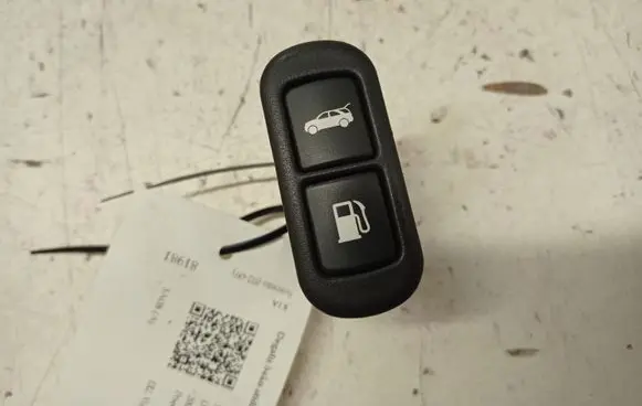 KIA Sorento Fuel tank opening switch 935503E000