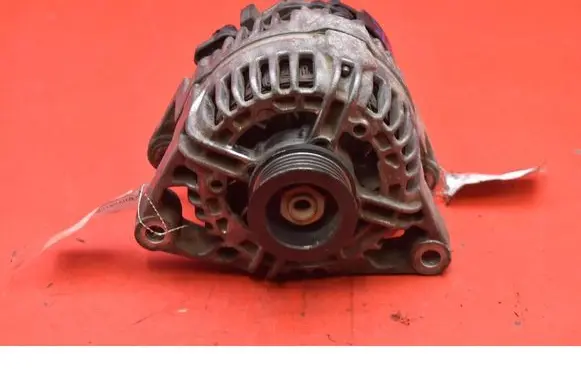 Opel Astra H Generator/alternator 13222930ZY