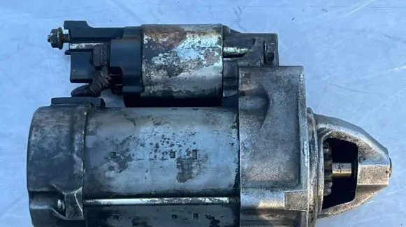 Mercedes-Benz Sprinter W906 Starter motor A6519060026