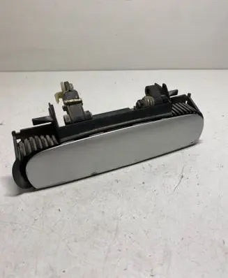 Audi A3 S3 8L Front door exterior handle 4B0839885