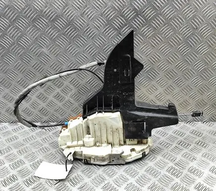 Mercedes-Benz CL C216 Front door lock A2217207535
