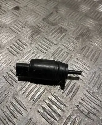 BMW 3 E90 E91 Windscreen/windshield washer pump 7199567