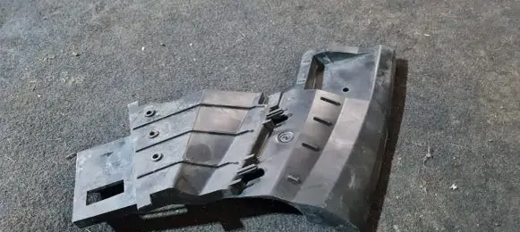 Front bumper mounting bracket