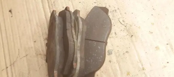 Brake pads (front)