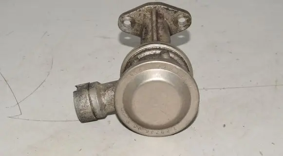 BMW 3 E46 EGR valve 7505993
