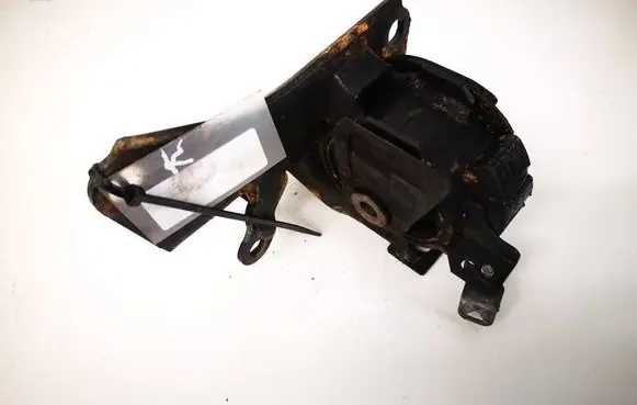 Toyota Avensis T250 Engine mount bracket 