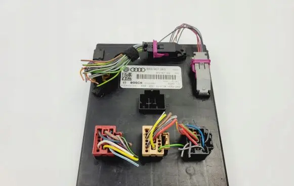 Audi A5 8T 8F Comfort/convenience module 8K0907063