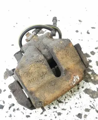 Volkswagen Golf Plus Front brake caliper
