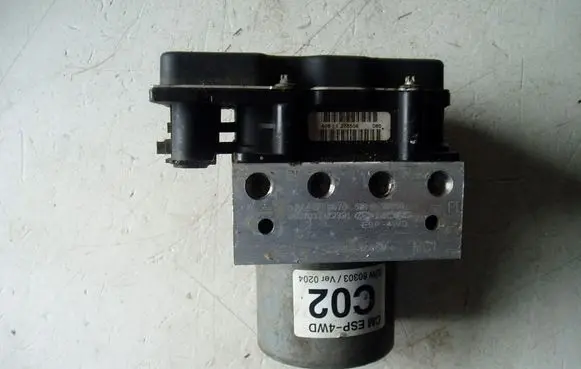 Hyundai Santa Fe ABS Pump 0265235070 C02